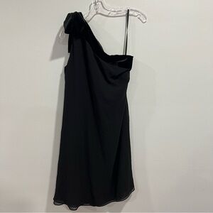 Lauren Ralph Lauren Black One-Shoulder Velvet Shoulder Bow & Neckline Dress
